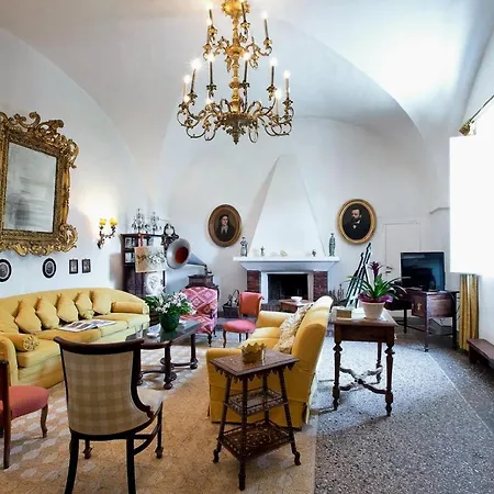 Villa Rosignano Solvay-castiglioncello Sleeps 12 Castiglioncello