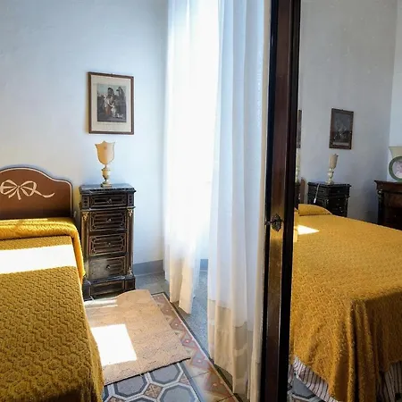 Villa Rosignano Solvay-castiglioncello Sleeps 12 Castiglioncello