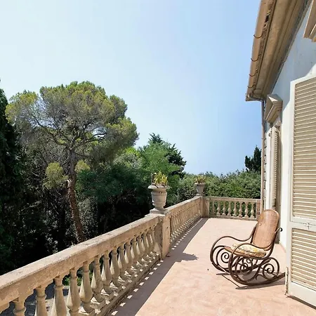 Rosignano Solvay-castiglioncello Sleeps 12 Villa Castiglioncello