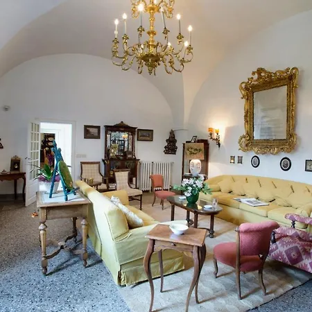 Rosignano Solvay-castiglioncello Sleeps 12 Castiglioncello